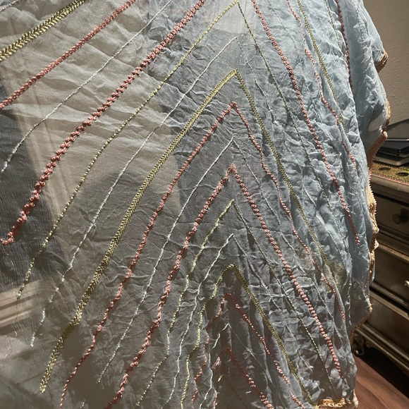 Pakistani branded dress - Picture 16 of 16